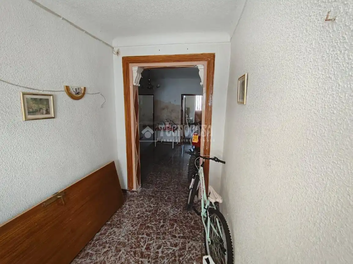 Casa adosada en venda en Mengíbar amb Terrassa