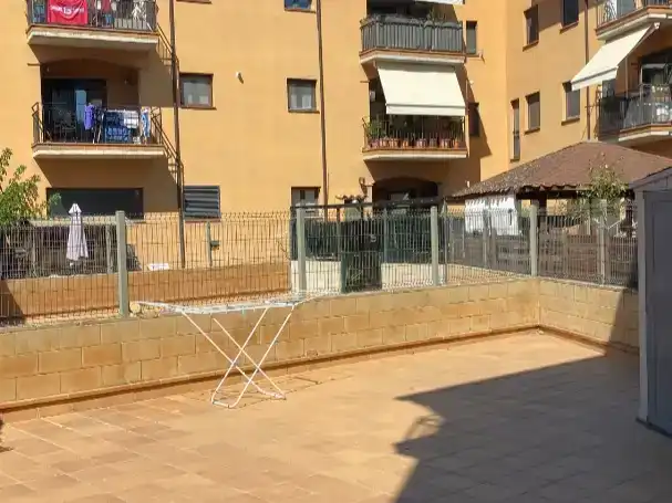 Vista exterior de Pis en venda en Bescanó amb Aire condicionat