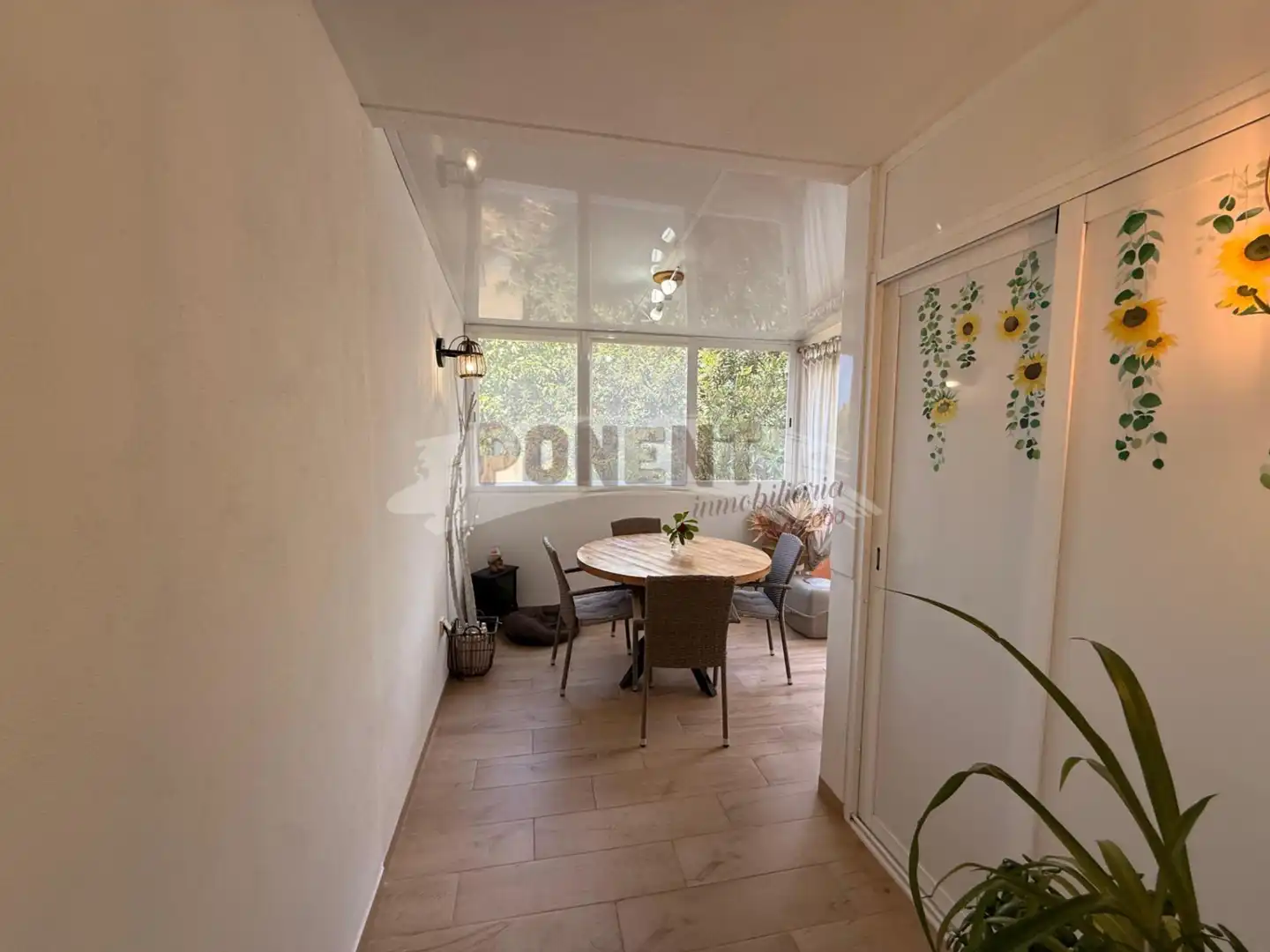 Esszimmer von Erdgeschoss zum Verkauf in Santa Eulària des Riu mit Klimaanlage, Terrasse und Abstellraum