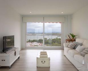 Living room of Apartment to share in  Valencia Capital  with Air Conditioner and Terrace