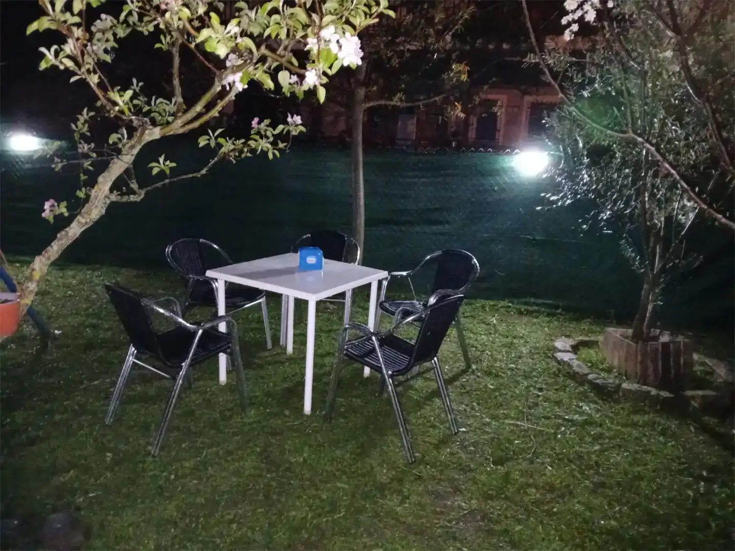Jardín de Local de alquiler en Navaluenga con Amueblado