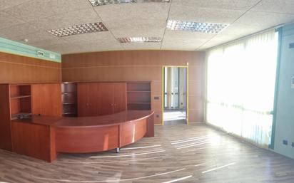 Office to rent in Esplugues de Llobregat  with Air Conditioner, Furnished and Internet