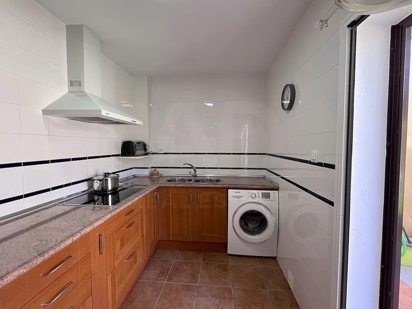 Cocina de Casa adosada en venta en Ayamonte con Calefacción, Terraza y Piscina
