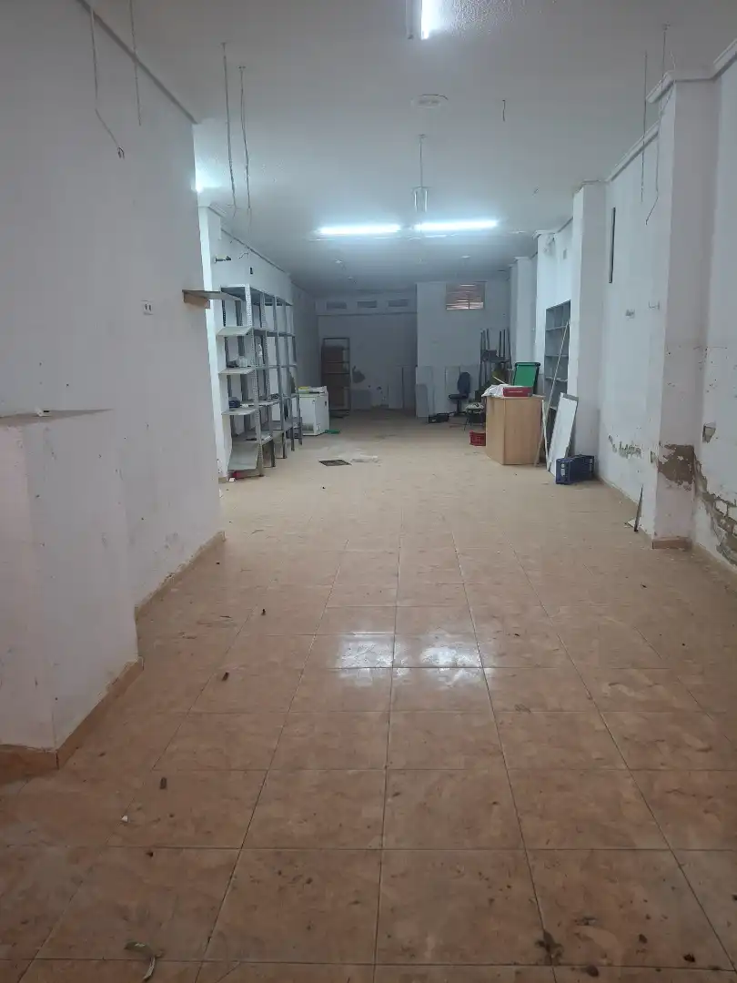 Business premises for sale in Carrer Reina Victoria, imagen 2