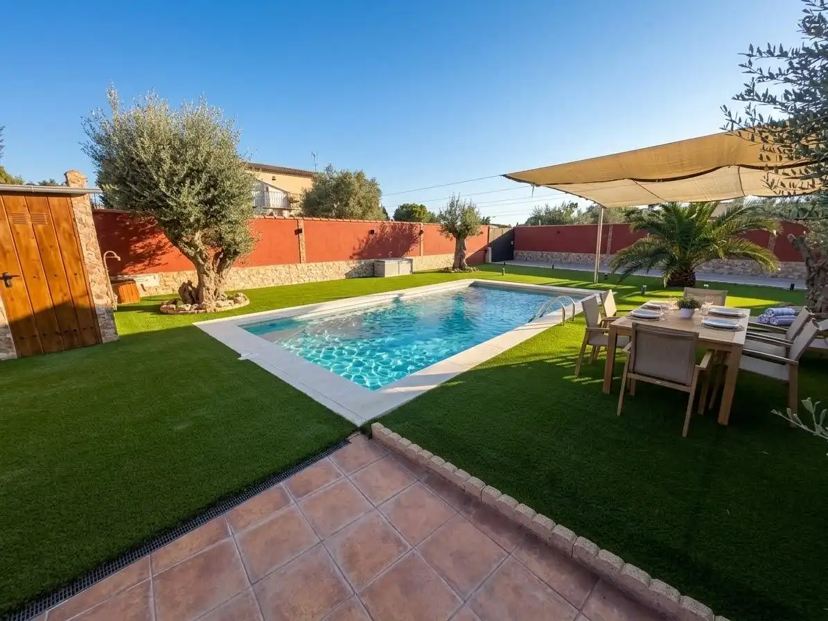 Piscina de Casa o chalet en venta en Fuensalida con Aire acondicionado, Calefacción y Jardín privado