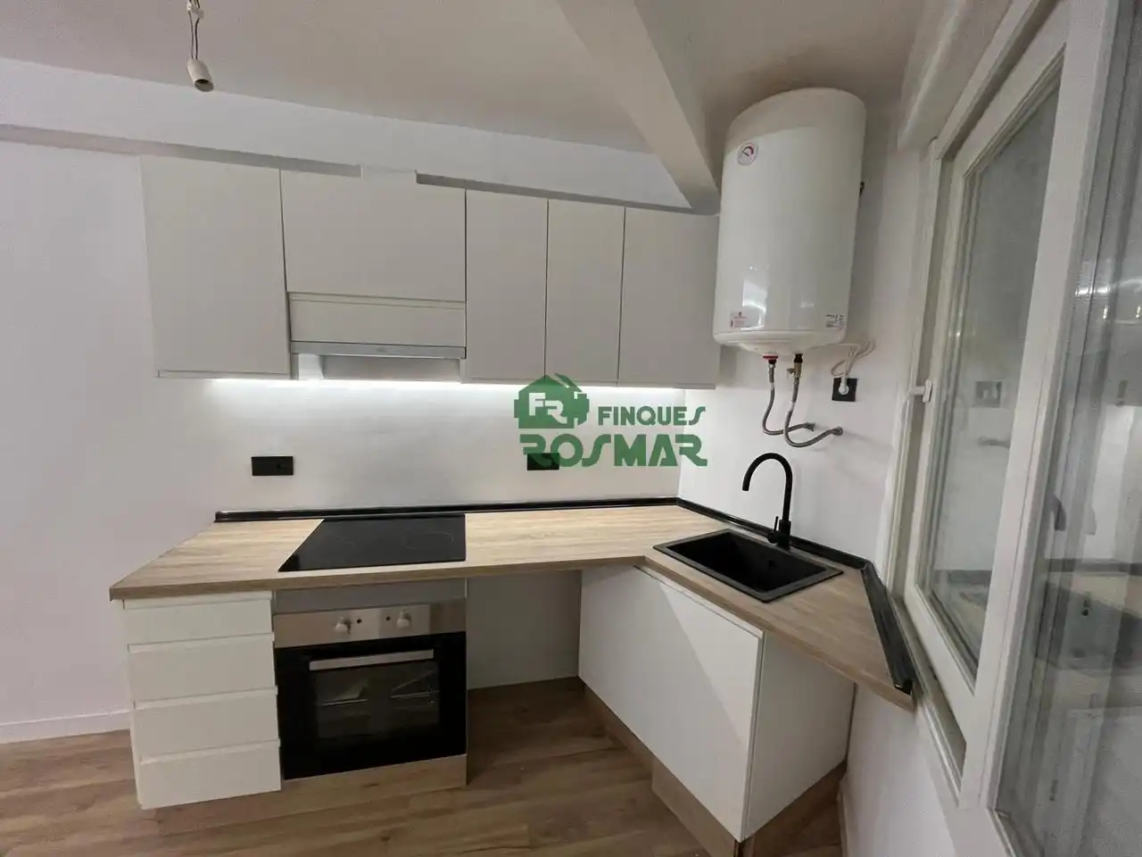 Cuina de Pis en venda en Lloret de Mar amb Parquet