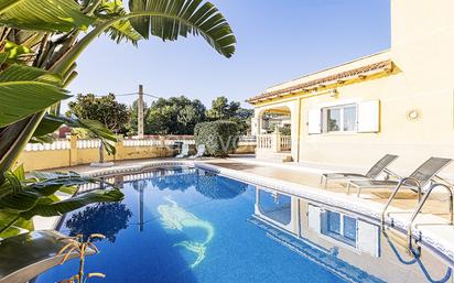 Swimming pool of House or chalet for sale in El Vendrell  with Air Conditioner, Heating and Private garden