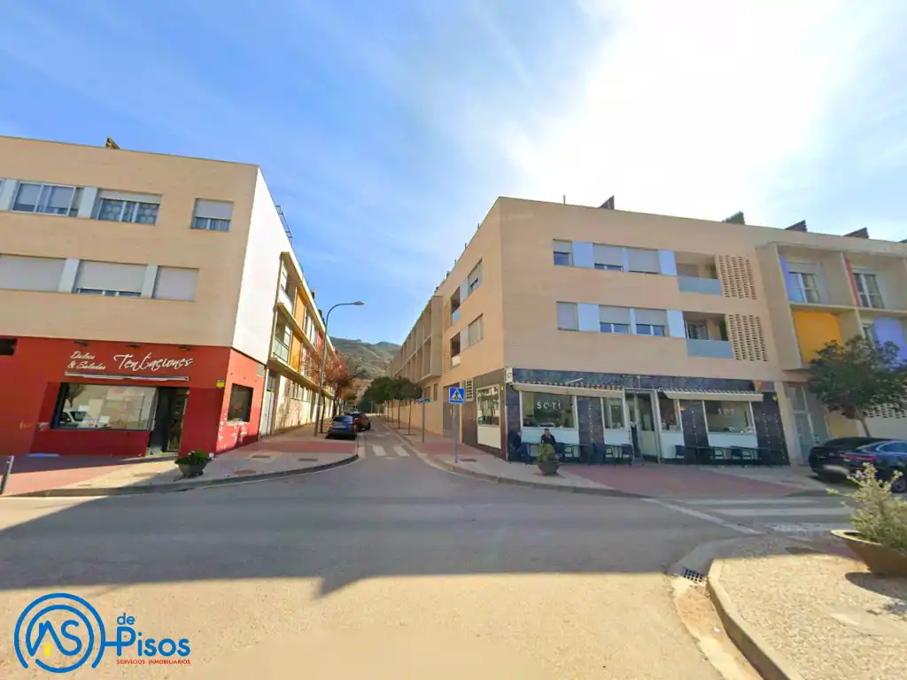 Vista exterior de Piso de alquiler en Cadrete con Calefacción, Jardín privado y Parquet