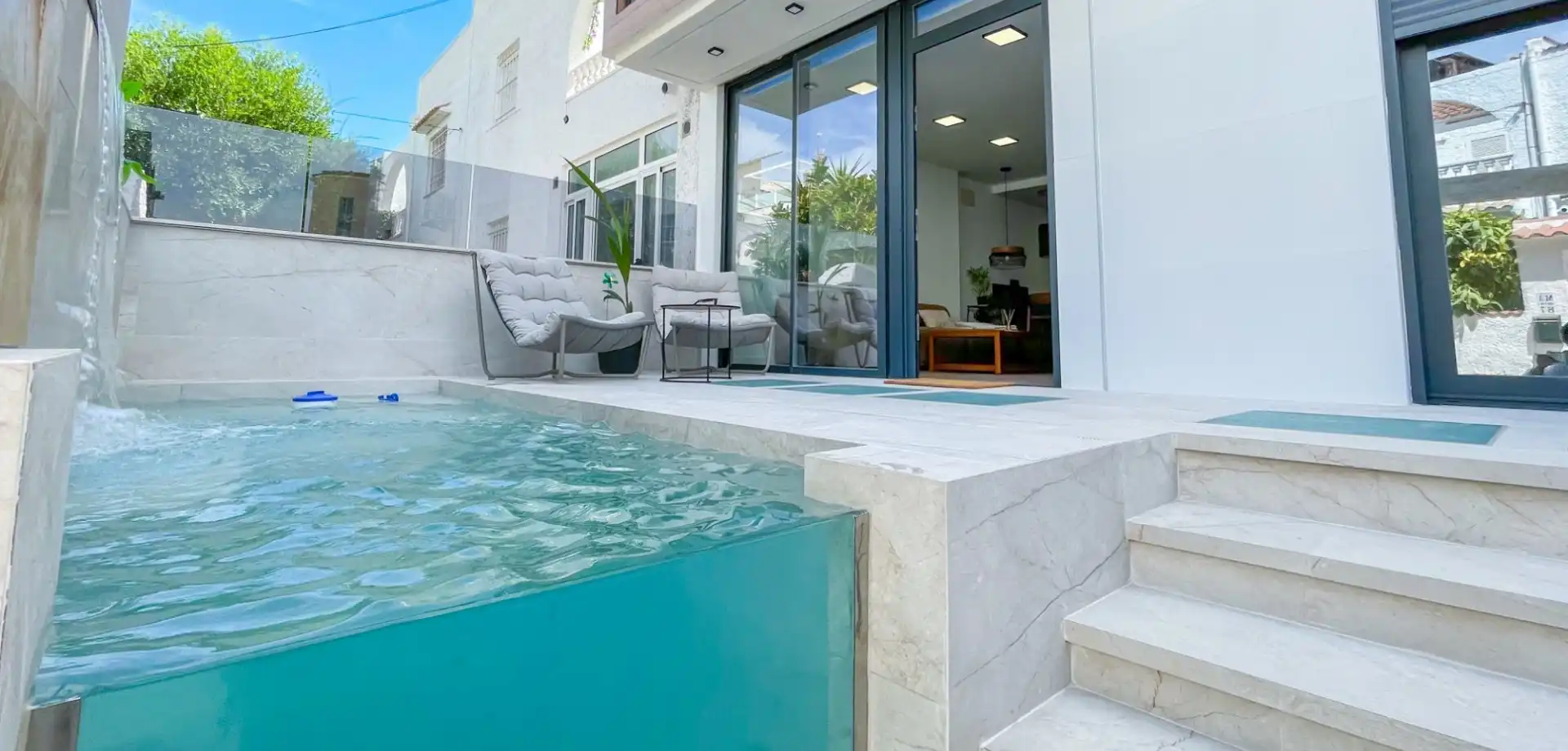 Casa amb piscina en venda a Nueva Torrevieja - Aguas Nuevas