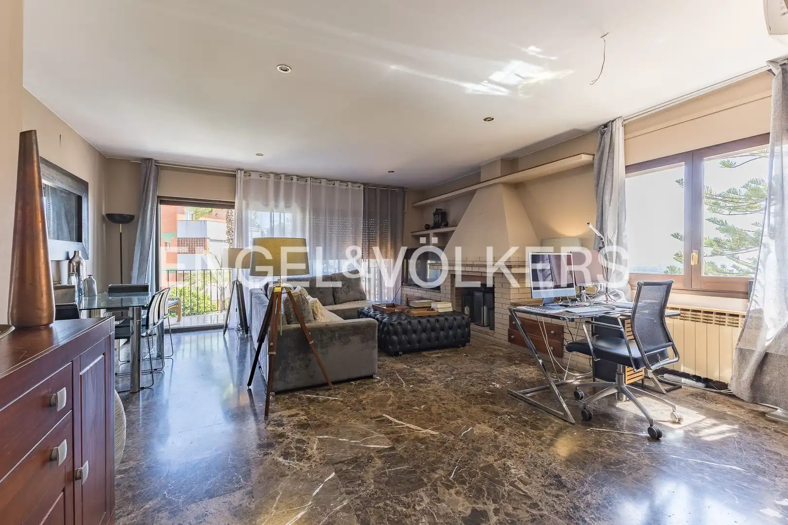 Casa amb terrassa en venda a La Miranda, imagen 28