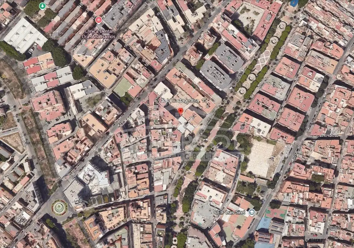 Außenansicht von Wohnung zum Verkauf in Almería mit Terrasse und Balkon