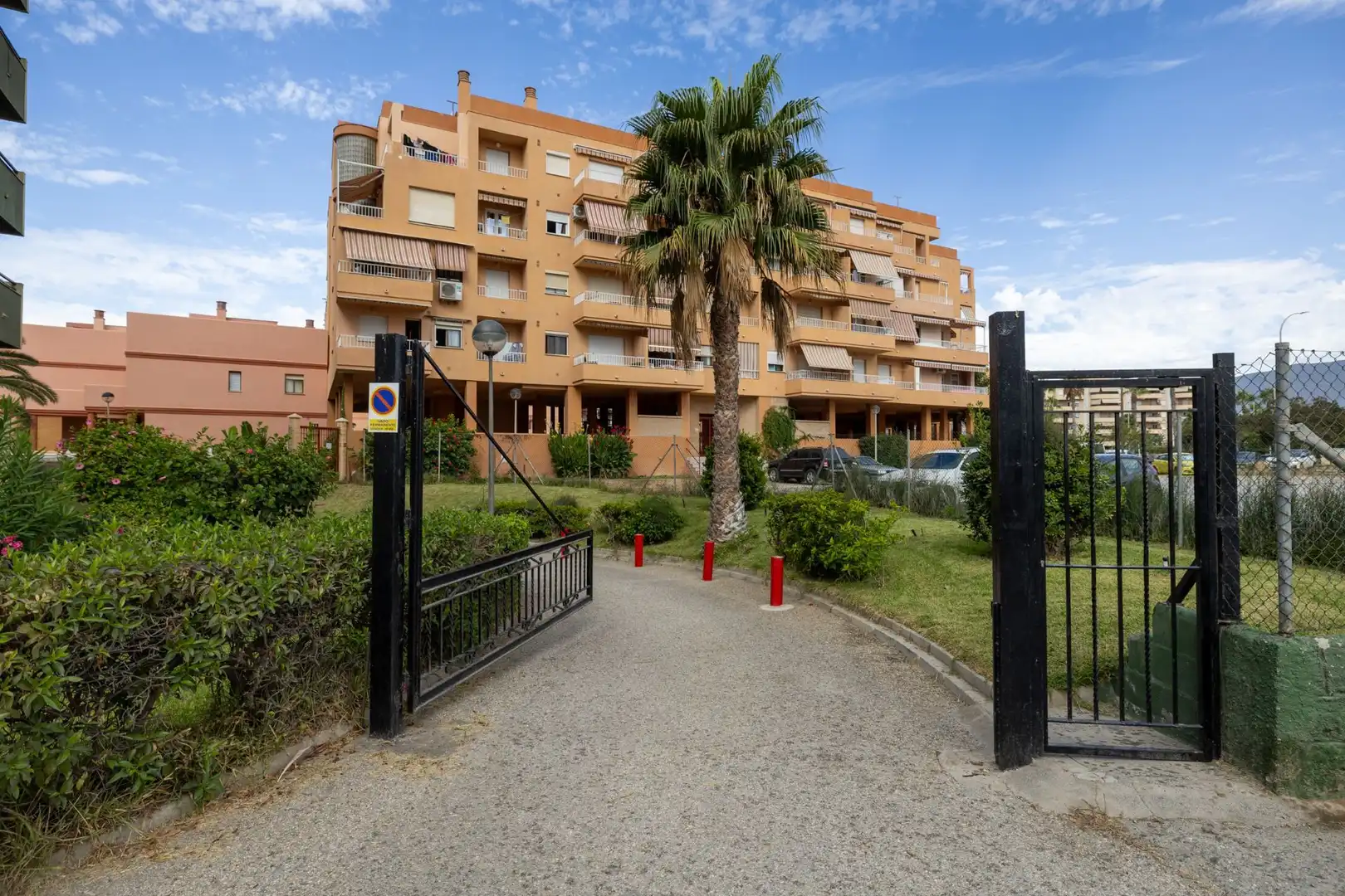 Außenansicht von Maisonette zum Verkauf in Salobreña mit Klimaanlage, Heizung und Terrasse