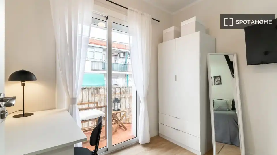 Schlafzimmer von Wohnung zur untervermieten in Barcelona mit Klimaanlage, Terrasse und Möbliert