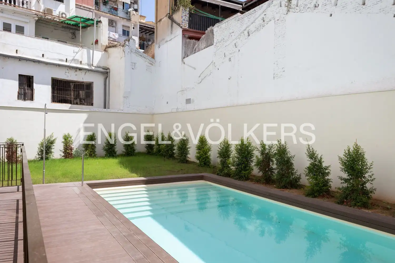 Piscina de Piso de alquiler en Valencia con Aire acondicionado, Calefacción y Jardín privado