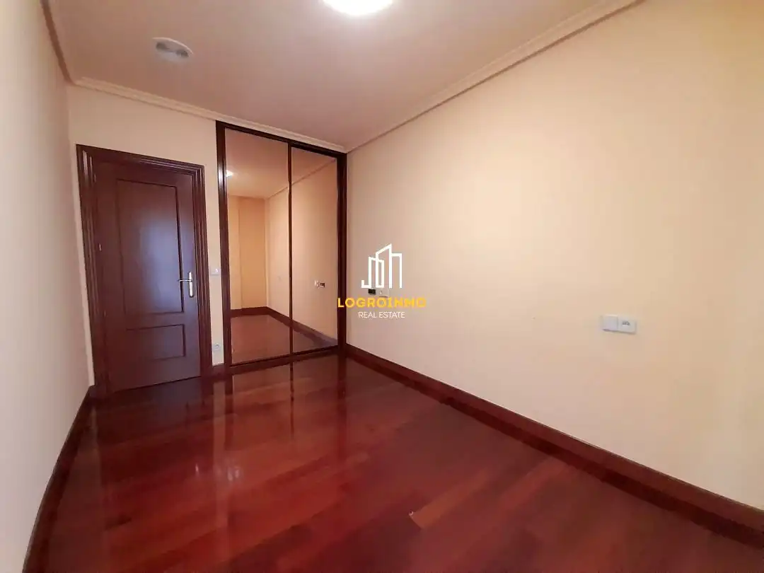Piso con terraza en venta en Centro, imagen 19