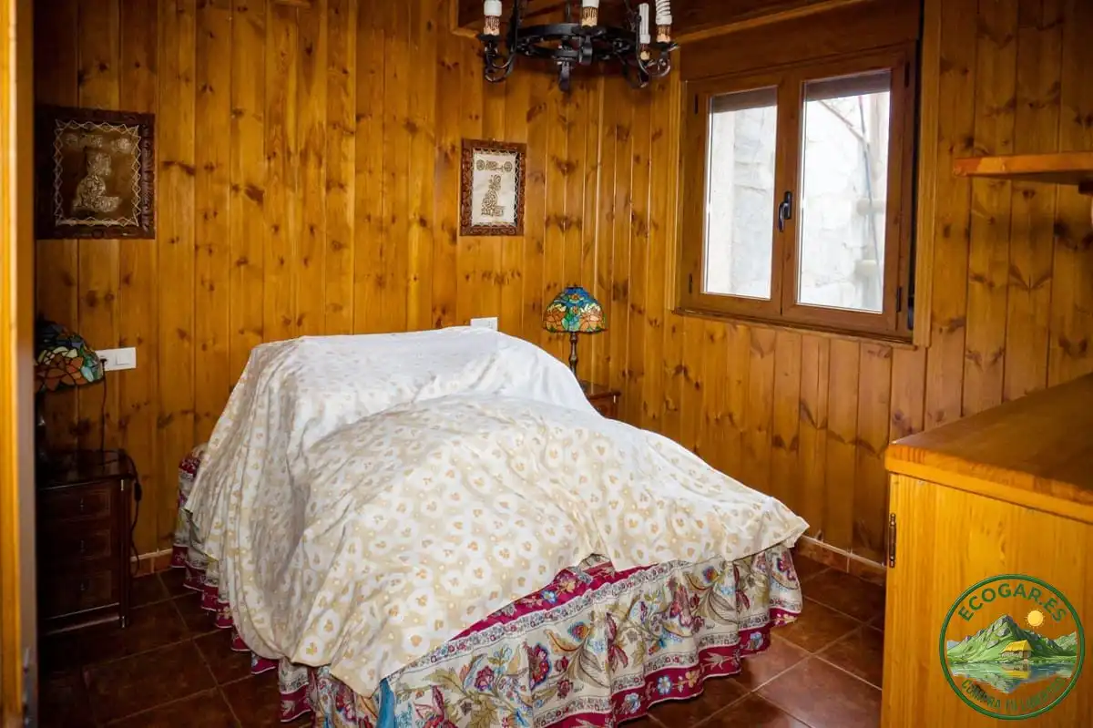 Habitación de Casa o chalet en venta en Villagatón con Aire acondicionado, Calefacción y Jardín privado
