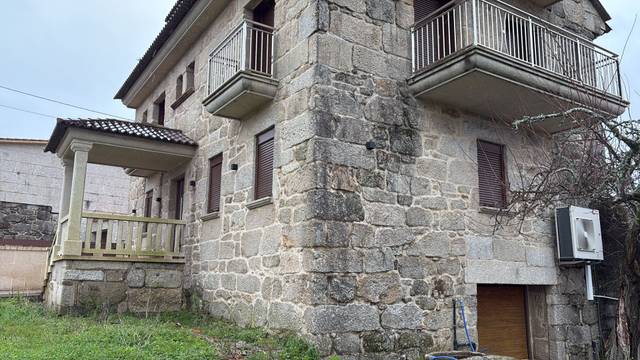 Casa-chalet en Alquiler en Lugar Vilarreis en Meaño