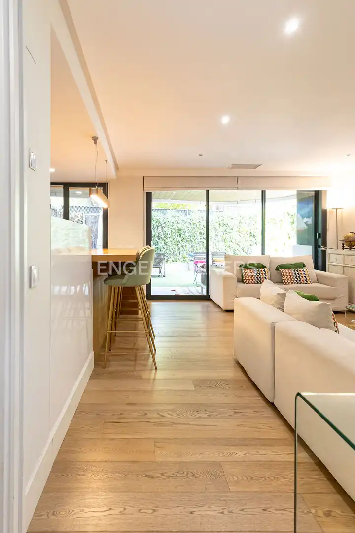 Living room of Apartments for sale in Alcobendas  with Air Conditioner, Heating and Private garden