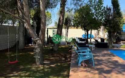 Jardí de Casa o xalet en venda en Yeles amb Terrassa, Piscina i Balcó