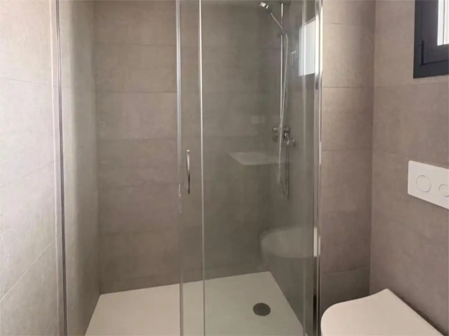 Badezimmer von Wohnung zur Miete in Este