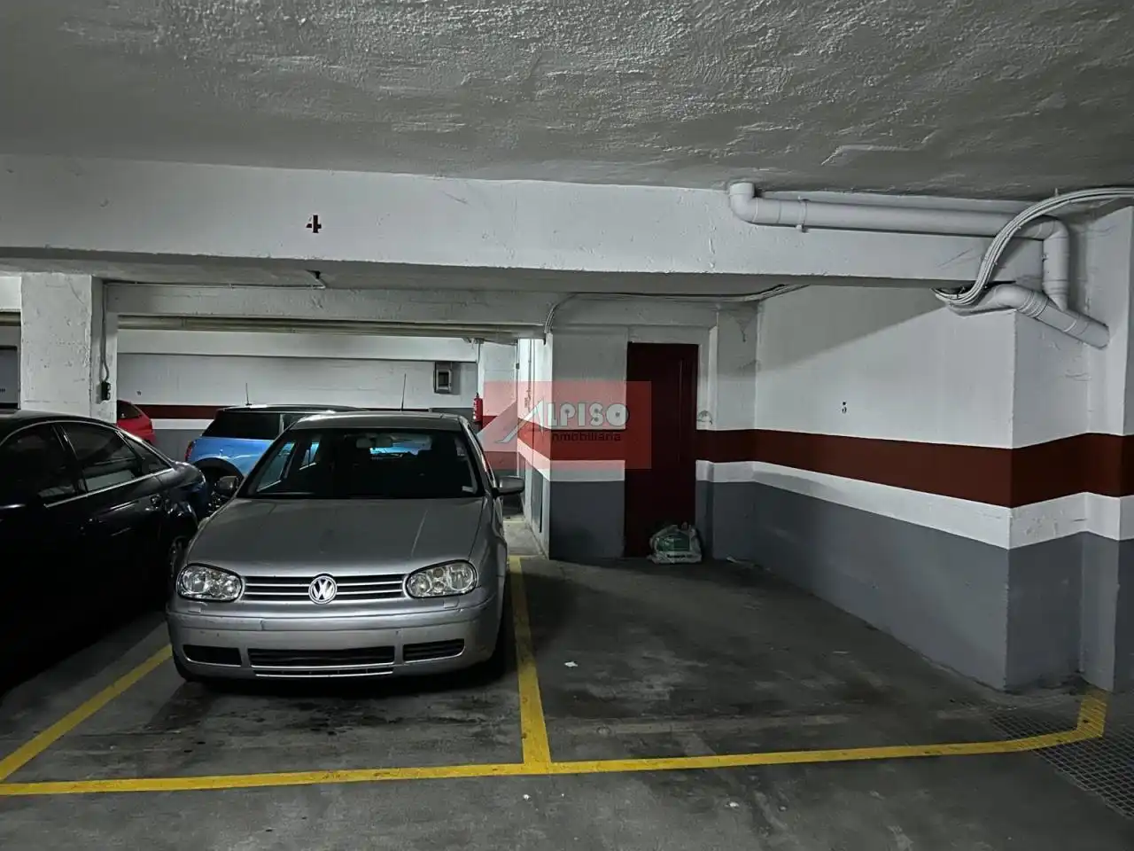 Parking de Piso en venta en Ourense Capital  con Calefacción, Parquet y Trastero