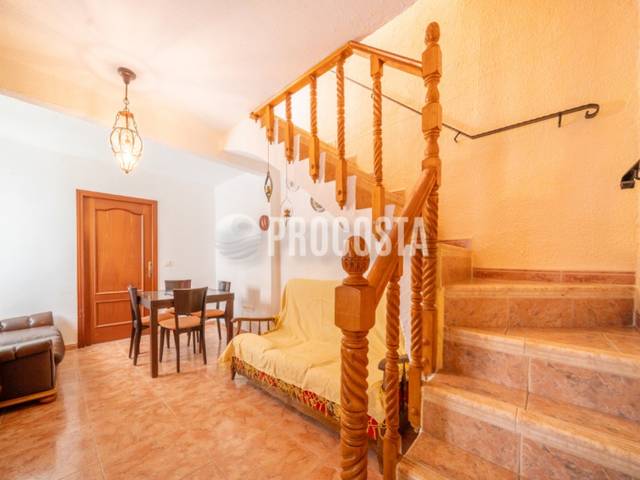 Casa-chalet en Venta en Jete