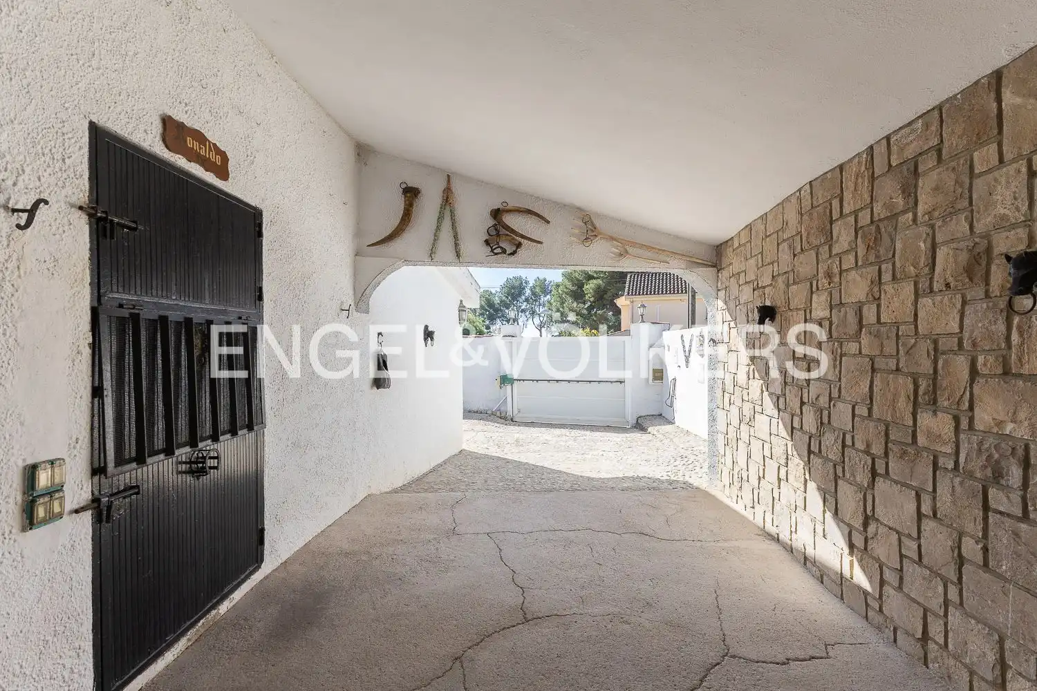 Houses for sale in Paterna  with Air Conditioner, Heating and Private garden
