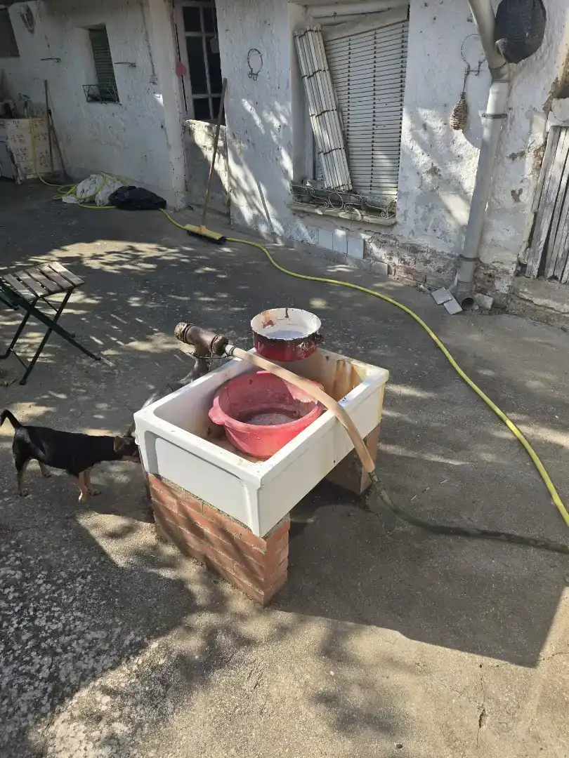 Vista exterior de Casa adosada en venda en Vega de Ruiponce amb Jardí privat, Traster i Moblat