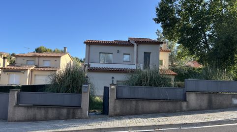Amplia casa independiente con gran parcela en Collbató