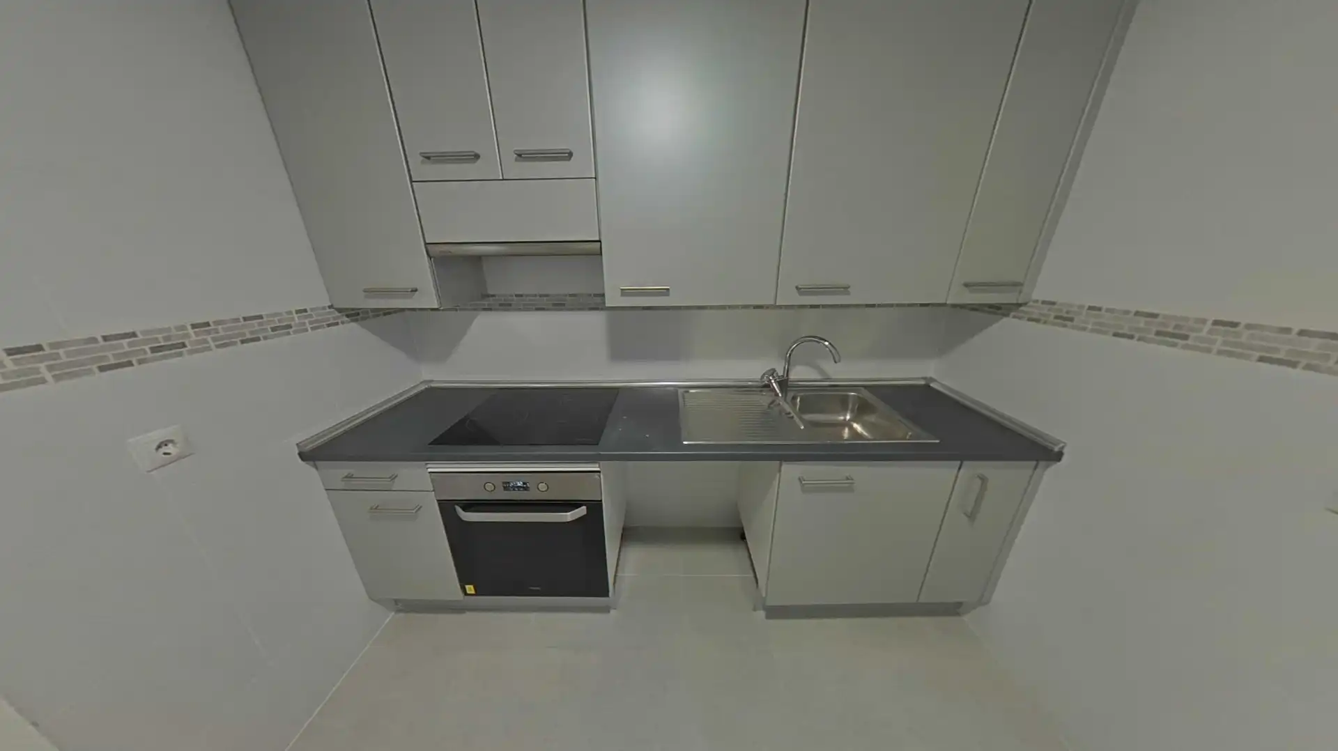 Kitchen of Flat for sale in Madrid  with Air Conditioner, Heating and Parquet flooring