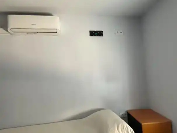 Habitación de Piso para compartir en Tauste con Aire acondicionado, Trastero y Amueblado