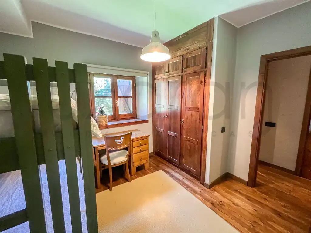 Dormitori de Apartament en venda en Naut Aran
