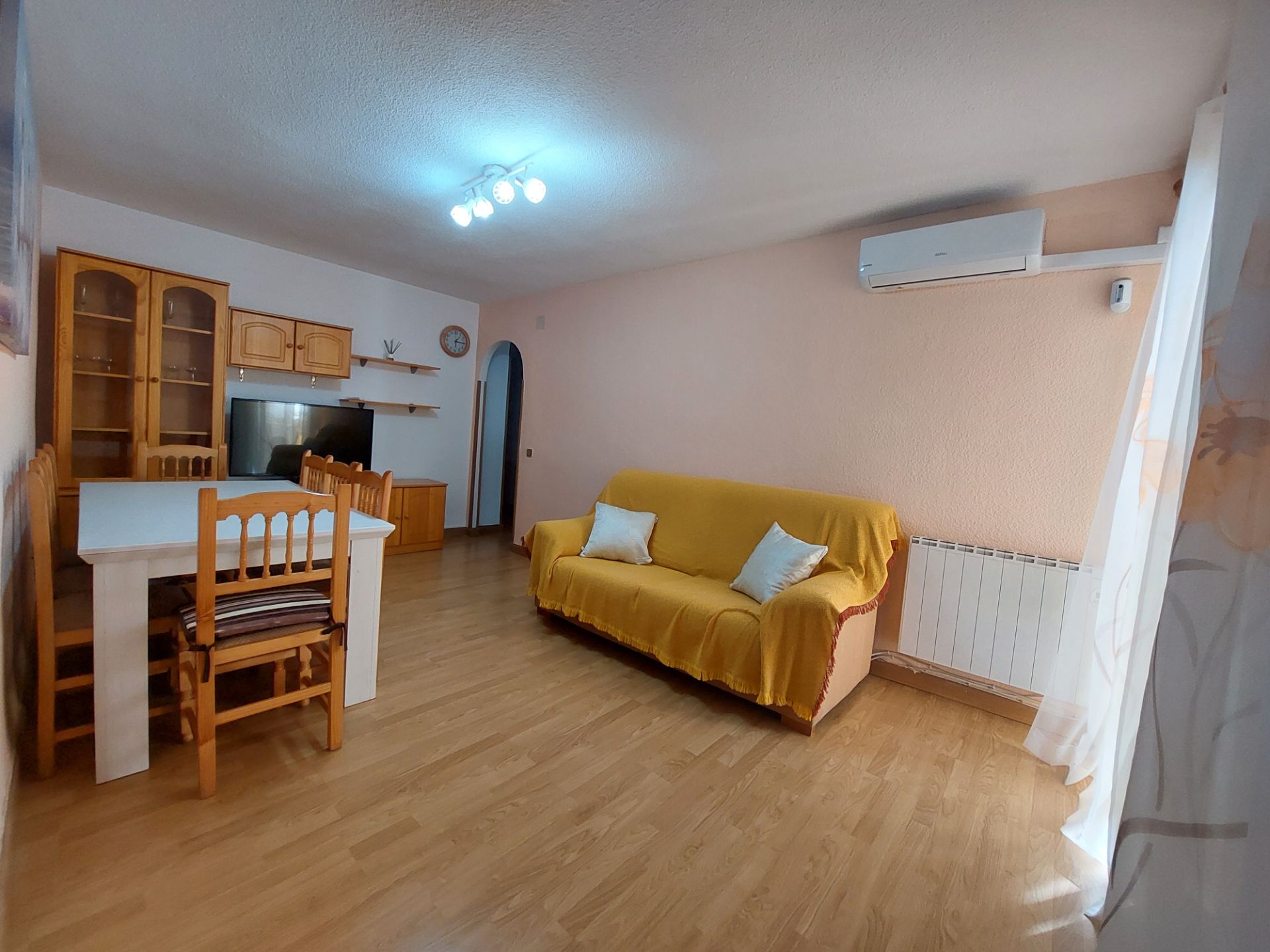 Living room of Flat for sale in  Madrid Capital  with Air Conditioner, Heating and Terrace