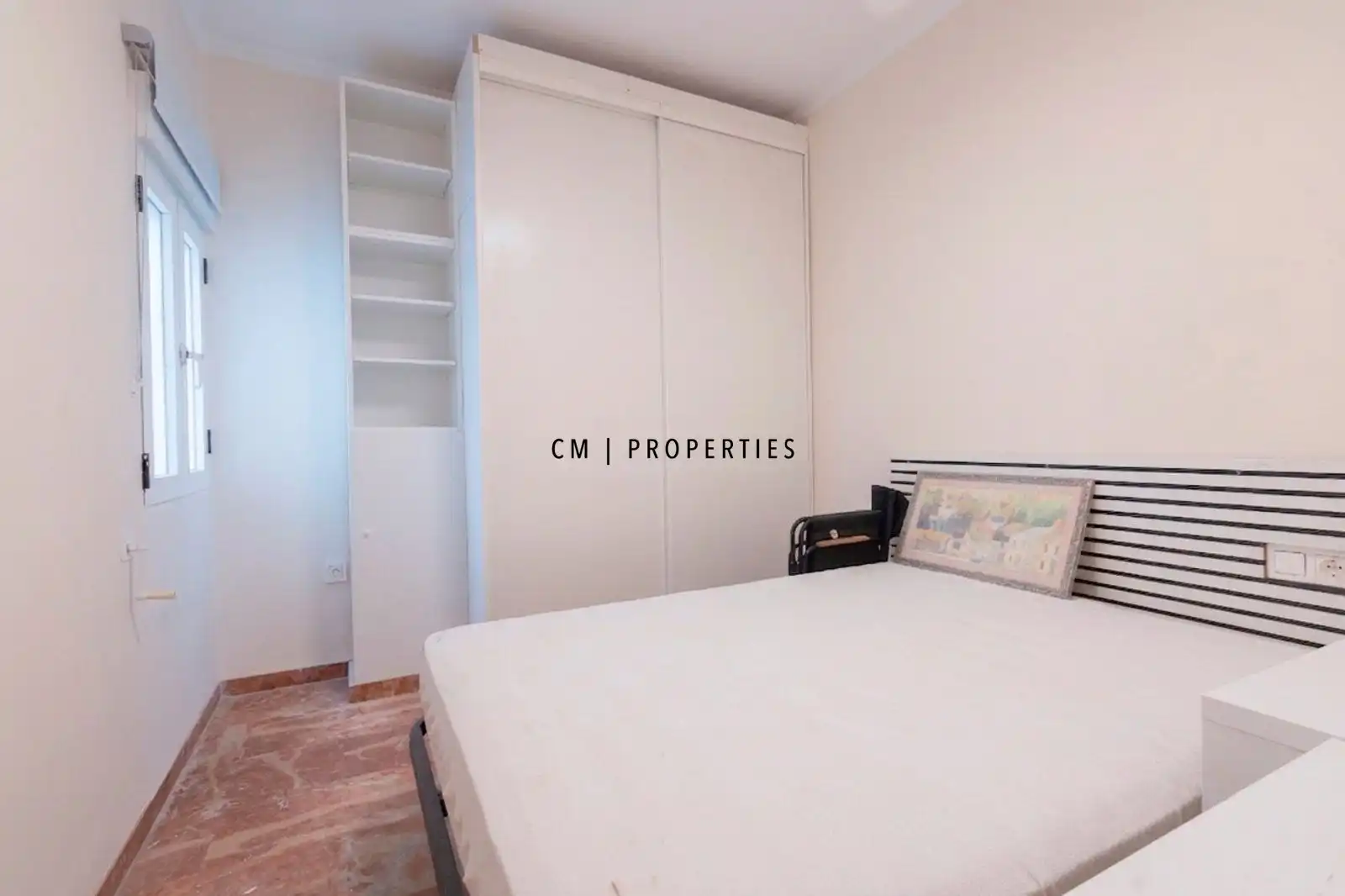 Bedroom of Flat for rent in Valencia  with Air Conditioner, Heating and Terrace