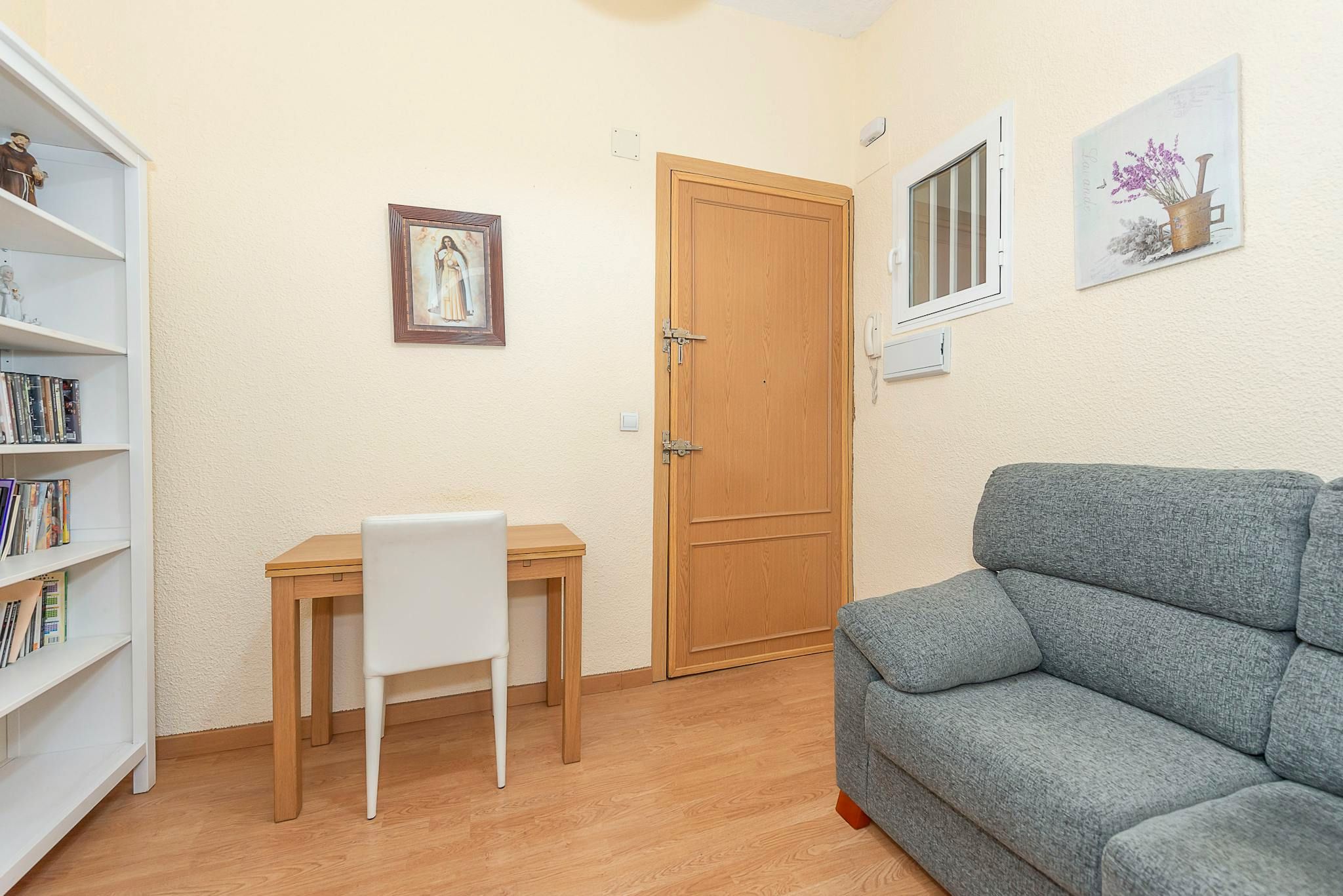 Flat to rent in N/A, Trafalgar