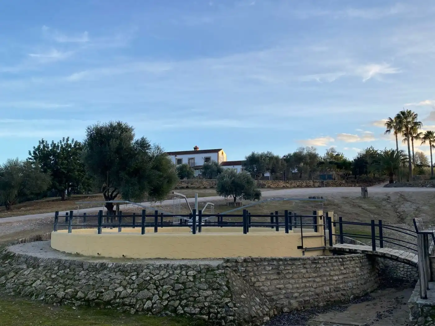 Vista exterior de Finca rústica en venda en Arcos de la Frontera amb Calefacció, Terrassa i Traster