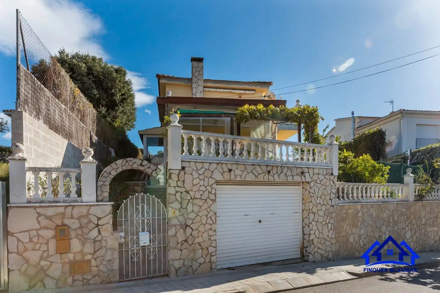 Vista exterior de Casa o chalet en venta en Arenys de Mar con Jardín privado, Trastero y Piscina