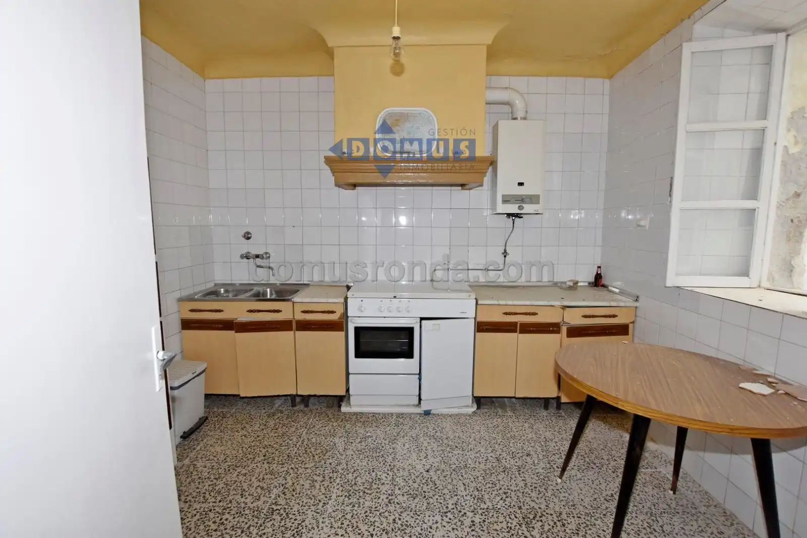 Cuina de Casa o xalet en venda en Cuevas del Becerro amb Terrassa i Traster