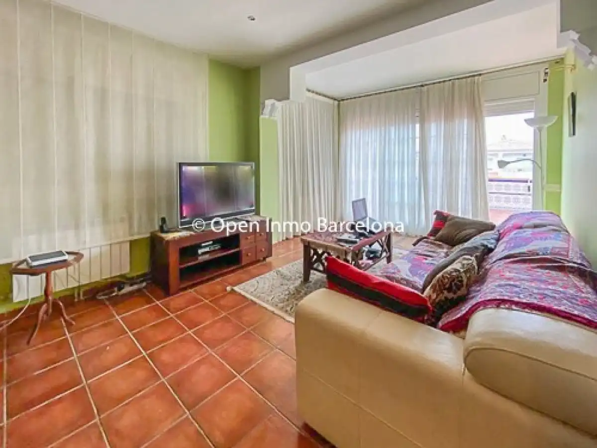 Houses for sale in Avenida MONTSENY, Mas d'En Serra - Els Cards