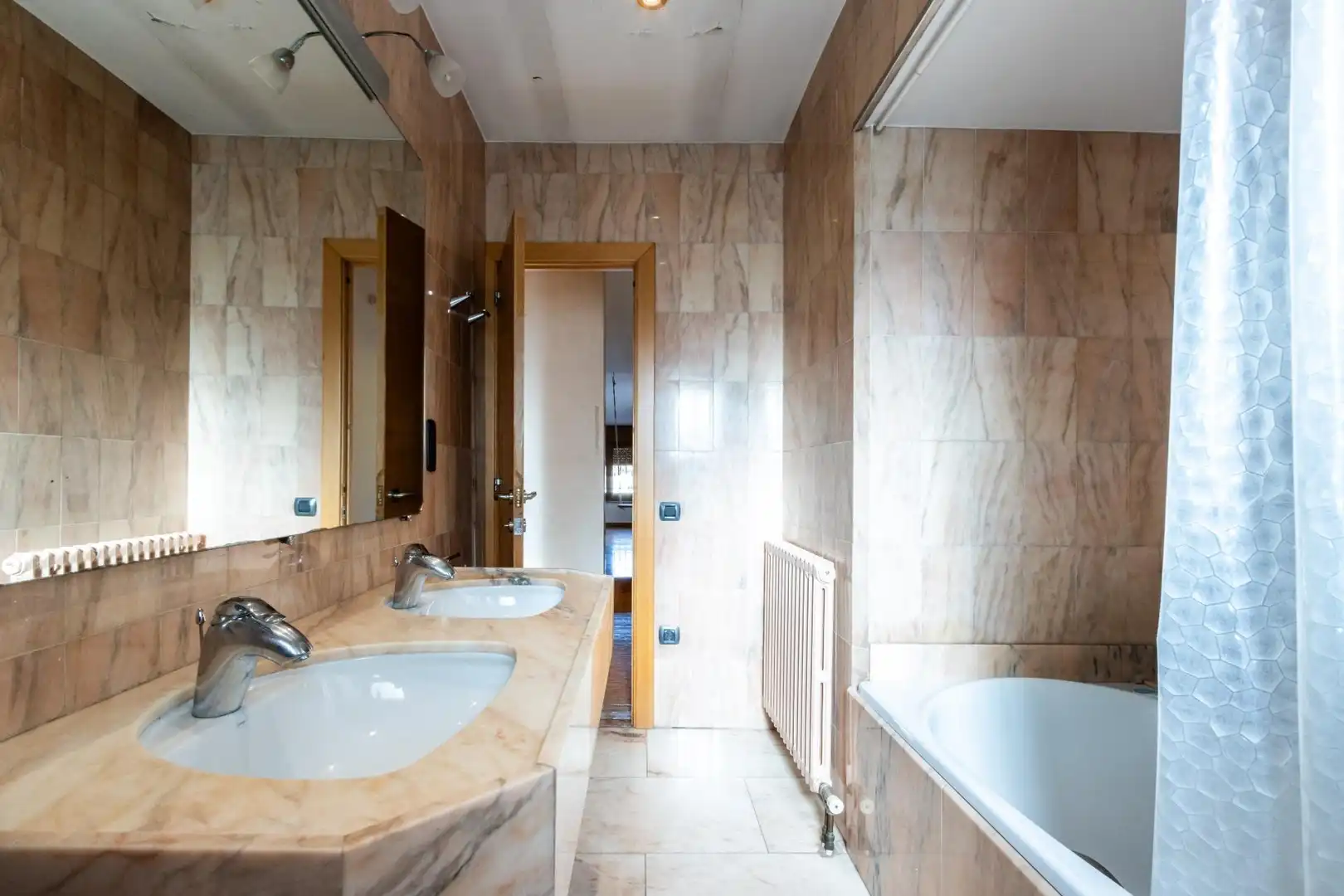 Baño de Ático en venta en Sabadell con Aire acondicionado, Calefacción y Terraza