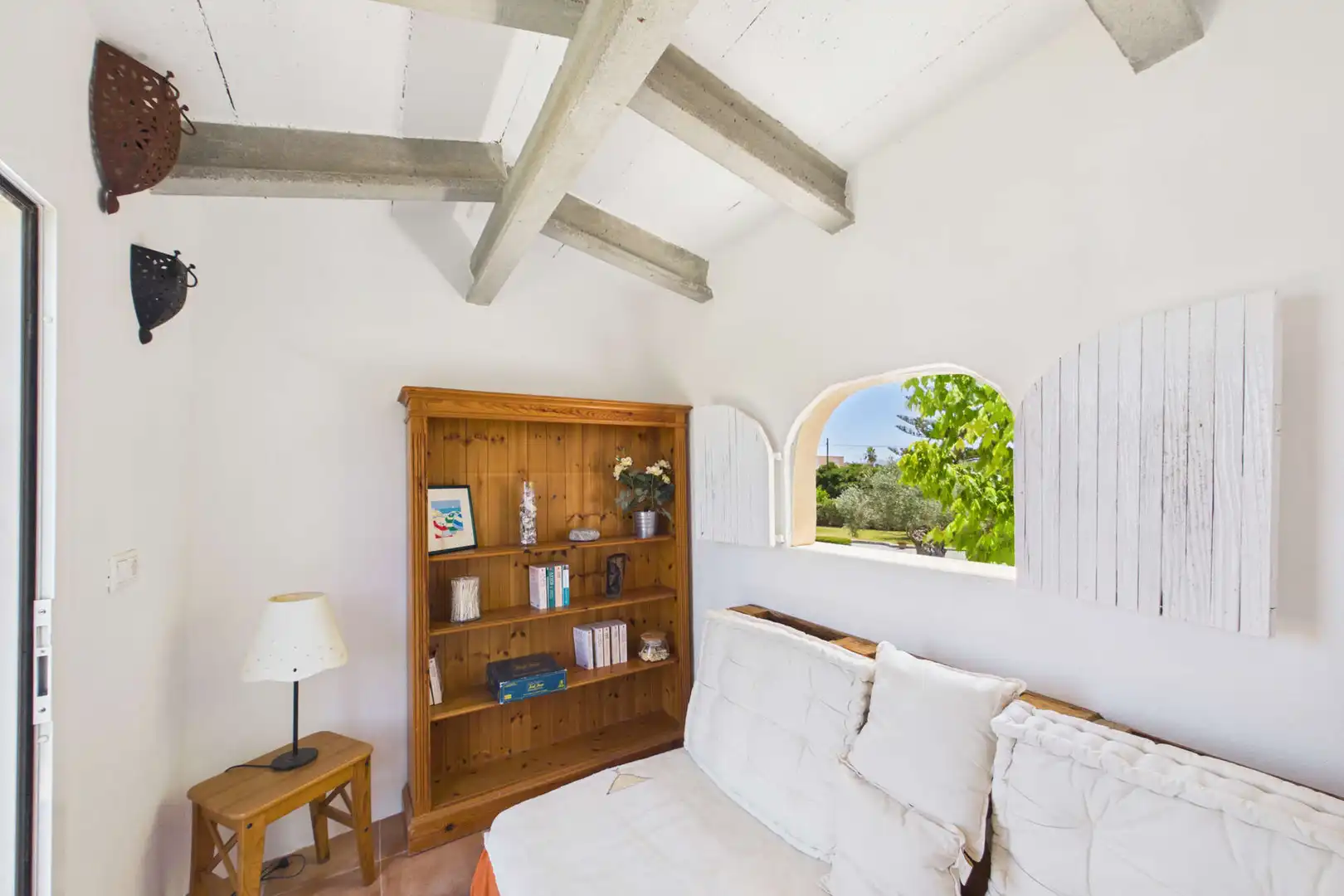 Sala de estar de Finca rústica en venta en Muro con Aire acondicionado, Terraza y Amueblado