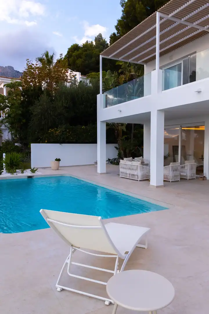 Piscina de Casa o chalet en venta en Altea con Aire acondicionado, Calefacción y Jardín privado