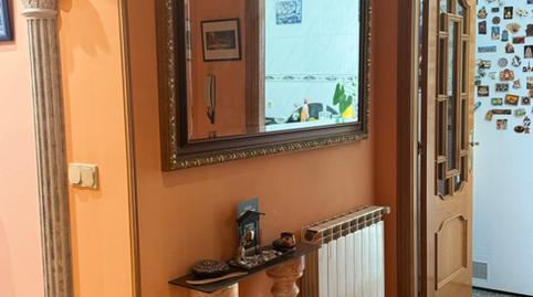 Foto 4 de Casa adosada en venda a C. Herrería de Compludo, 15, Cacabelos, León