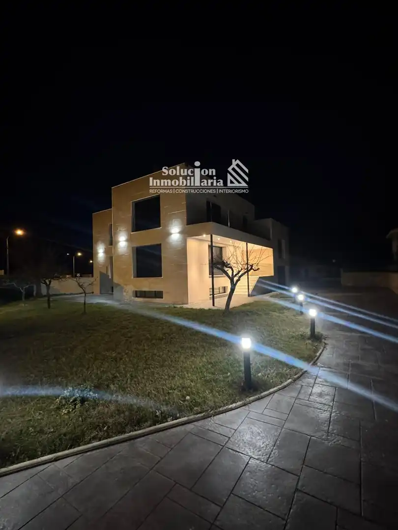 Chalet con piscina en venta en Villamayor, imagen 59