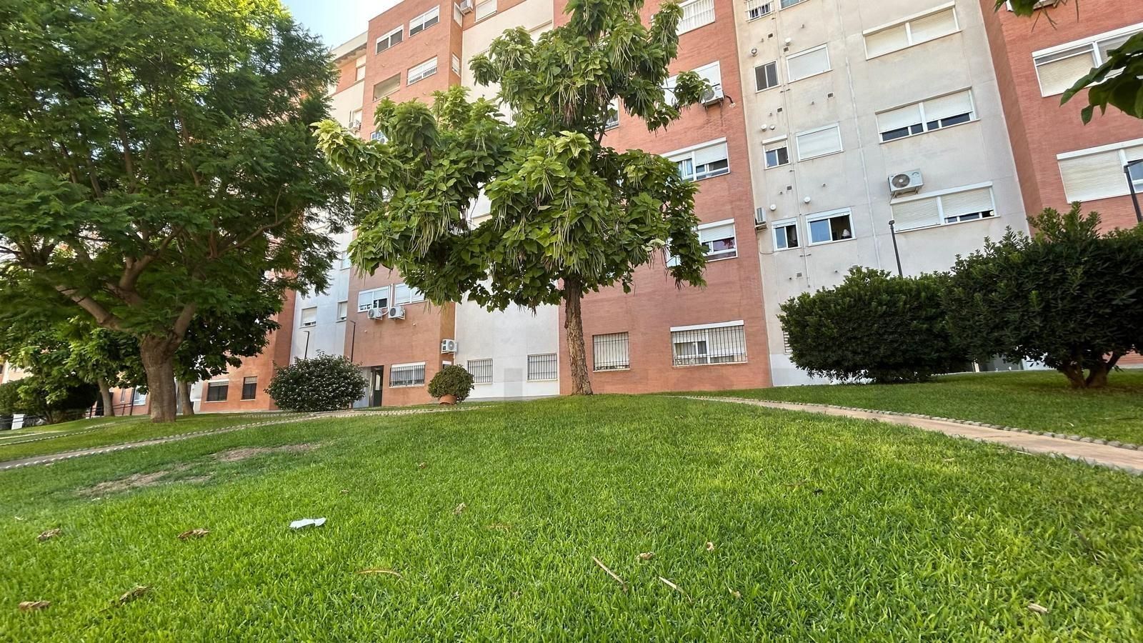 Vista exterior de Piso de alquiler en Jerez de la Frontera con Aire acondicionado, Calefacción y Piscina comunitaria