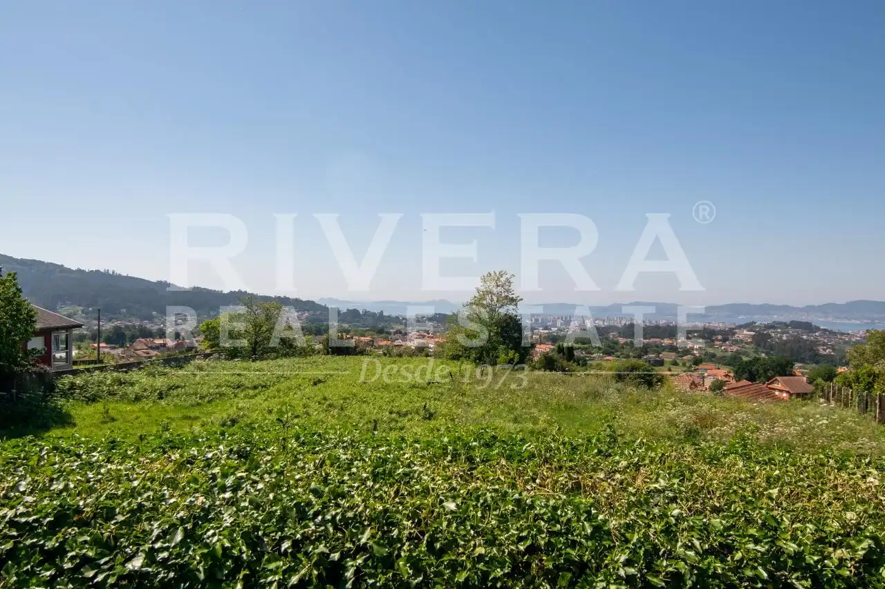 Casa o chalet en venta en Vigo  con Calefacción, Jardín privado y Terraza