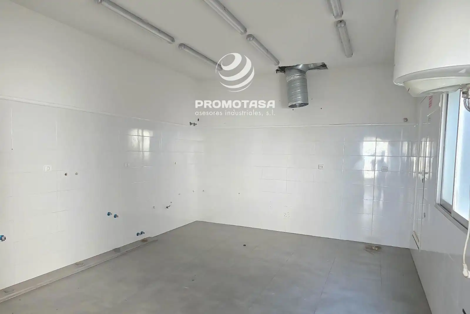 Industrial building for sale in Sevilla la Nueva, imagen 4