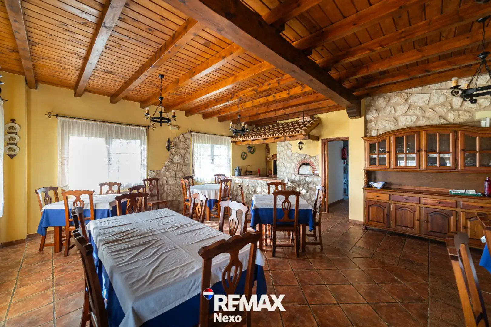 Buildings for sale in San Llorente