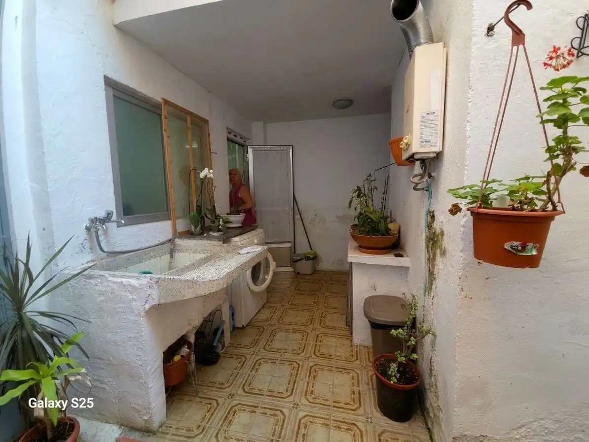 Cuina de Casa o xalet en venda en Alzira amb Jardí privat, Terrassa i Traster