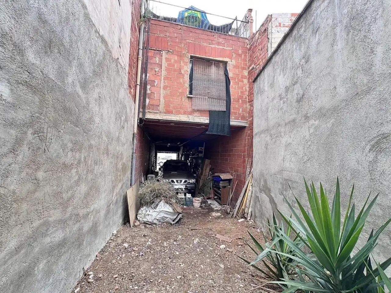 Vista exterior de Casa o xalet en venda en Terrassa amb Calefacció i Terrassa